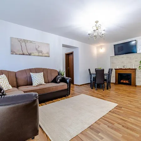 Apartment Mikras Luxury Sinaia